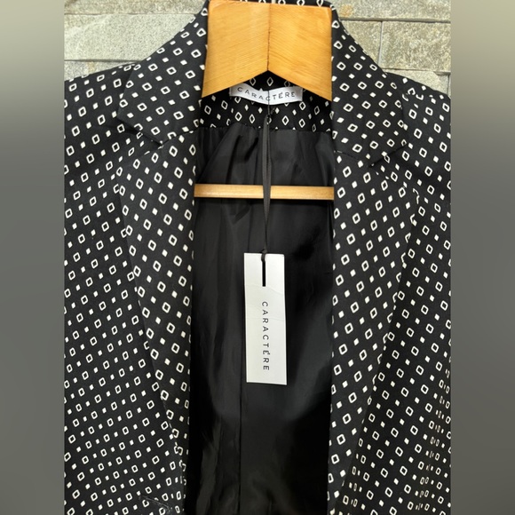 Ter De Caractere Black and White Blazer and Pant Suit Set 2 - Picture 3 of 15